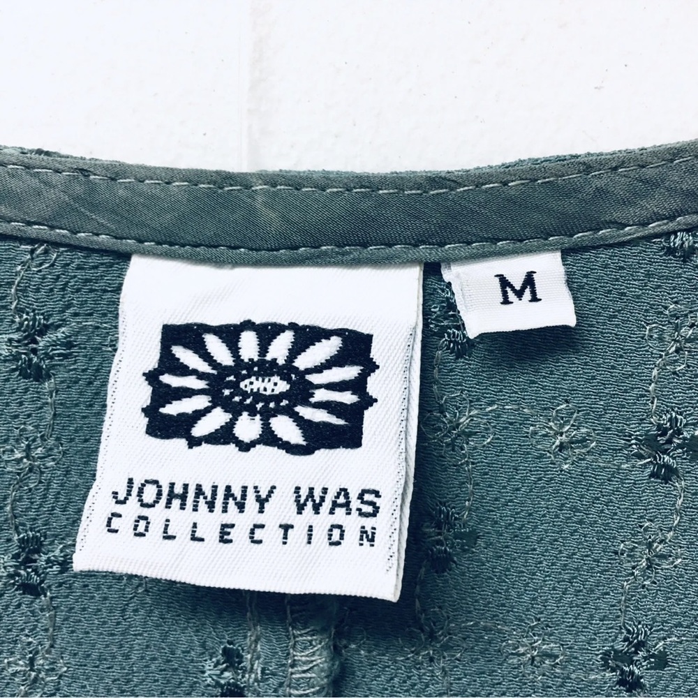 Johnny Was Collection Top Woman's Medium Green  Unlined Eyelet Button Front - Picture 4 of 6